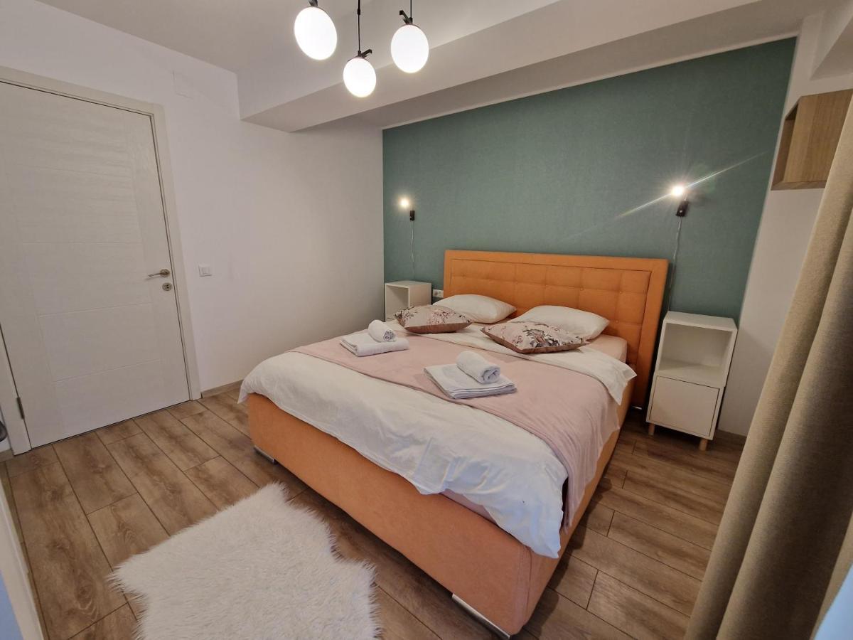 Golden Airport Residence Отопени Екстериор снимка